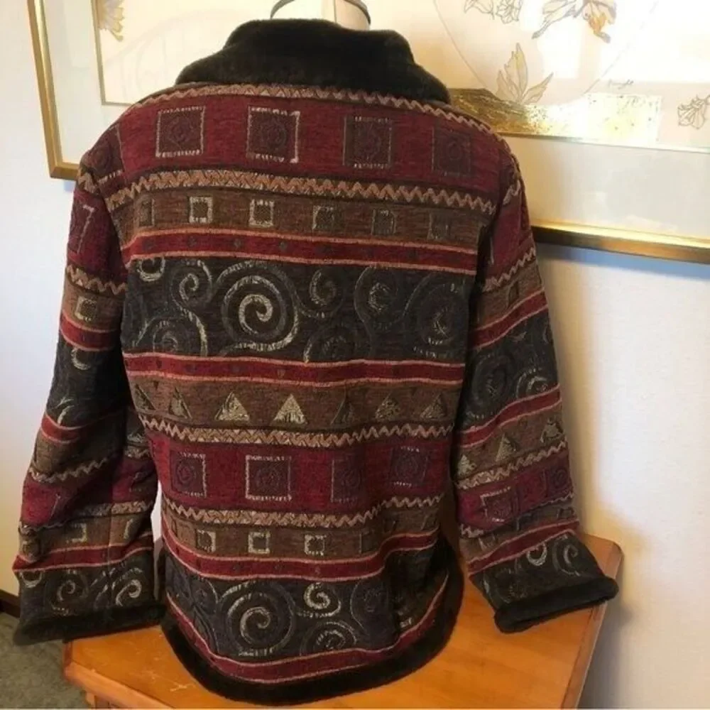 Tally Ho Outerwear‎ Women's Medium Faux Fur Sherpa Lined Tapestry Knit Jacket